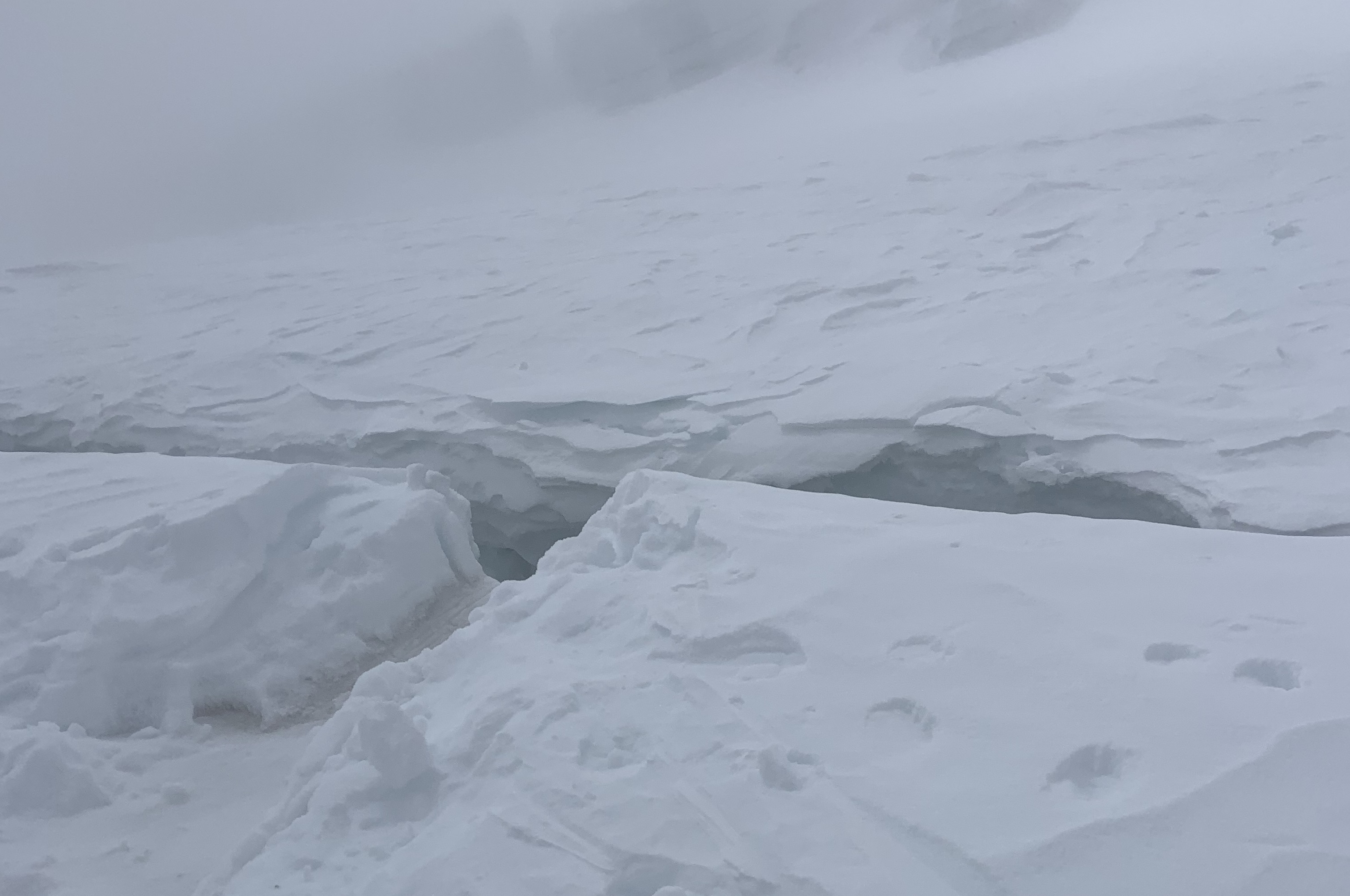 Chute mortelle dans une crevasse au-dessus de Saas Fee